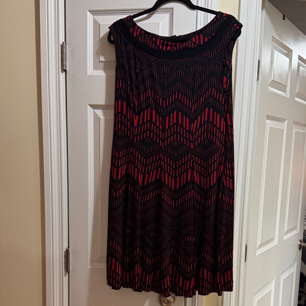 Danny & Nicole Black and Red Zigzag Midi Dress
